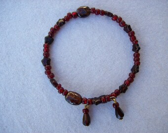 Garnet Memorywire Bracelet