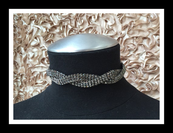Black Twisted Rhinestone Choker #C102