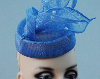 Perwinkle feature pillbox percher fascinator by Hats2go