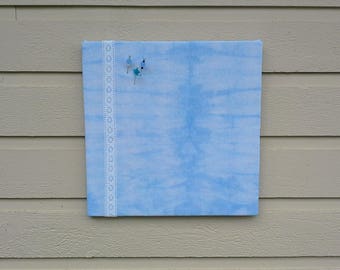 Tie Dye Blue Linen blend Pinboard, Nautical Beach styled Bulletin Board, hand dyed with white embroidered lace accent
