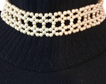 Vintage Beaded Choker, 1970s, Faux Pearl Beads, Stretch, BOHO choker, Offwhite