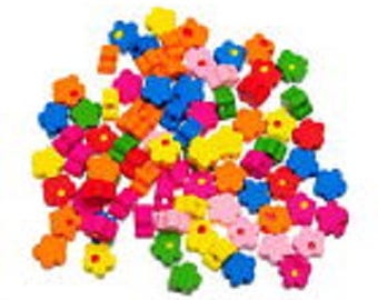 30 flowers 10 mm wooden beads