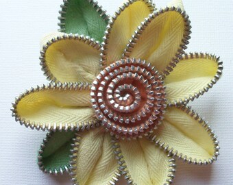 Yellow and Peach Floral Brooch / Zipper Pin by ZipPinning 2791