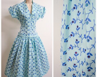 1950s Blue novelty print broderie anglais cotton dress / 50s full skirt turquoise summer dress - S