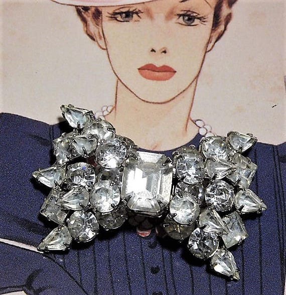 Rhinestone Brooch / Art Deco Brooch / Wedding