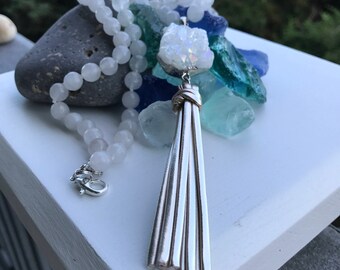 White quartzite and Druzy mala