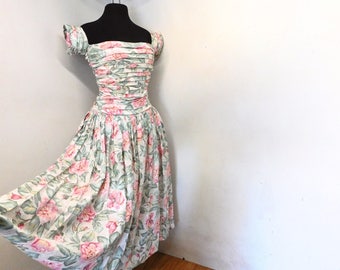 Vintage 80s 90s Pink Roses Floral Cotton Garden Party Dress Sweetheart Ruched Cap Sleeves Full Skirt XS S Small