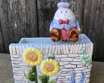 Humpty Dumpty Musical Ceramic Planter