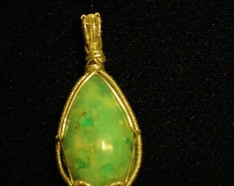 Colombian emerald silver wire-wrapped pendant
