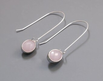 Pink Glass Dangle Earrings. Bridal Jewelry. Bridesmaid Earrings. Everyday Earrings.Gift for Her