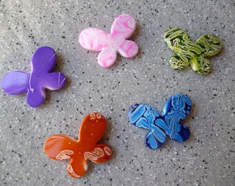 5 pearls multicolored butterflies in resin