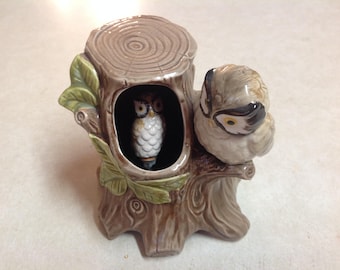 Vintage Otagiri owl ceramic musical figurine ceramic non working music overwound, owl Figurine with baby, Otagiri owl Figurine vintage owl