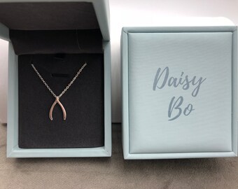Wishbone Necklace in 18K Gold or Silver Plated