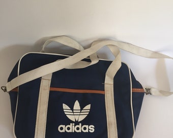 adidas vintage shoulder bag