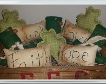 primitive shamrock pillow tucks, St. Pattys tucks, shamrock bowl fillers, primitive St Patrick's Day bowl fillers, OFG, FAAP,