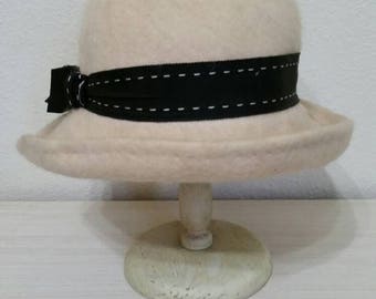Vintage 50's Hat by Mahara, Cream