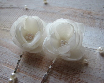 Ivory hair flower 2 inch hair flower Wedding ivory hair flower Ivory hair piece Ivory hair clip Wedding ivory flower Wedding ivory hair pin