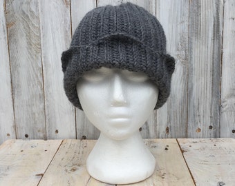 Jughead hat, jughead jones hat, jughead hat handmade, crochet jughead hat,crochet jughead jones hat, riverdale hat, archie comics