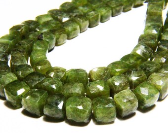 10" Full Strand Natural Vessonite Faceted Cube Beads 6.5mm to 7.5mm Cube Shape Vessonite Gemstone Beads Strand Faceted Briolettes