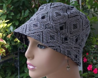 Chemo Hat Soft Cancer Bucket Chemo Headwear Cotton Hat for Hair Loss Reversible Small/Medium