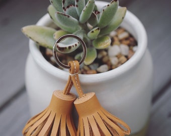 Handmade leather tassels keycharm
