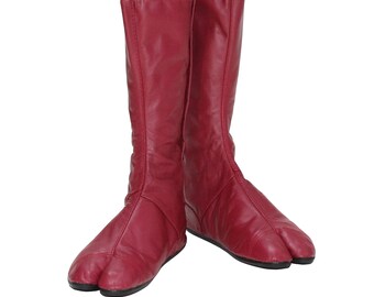 Japanese tabi boots in soft leather, very comfortable, very light, halux valgus correction, barefoot sensation, and avant garde!