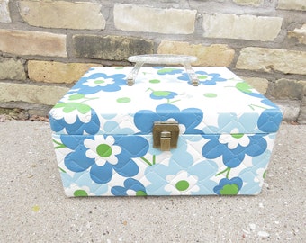 VINYL FLORAL BOX Handled Case