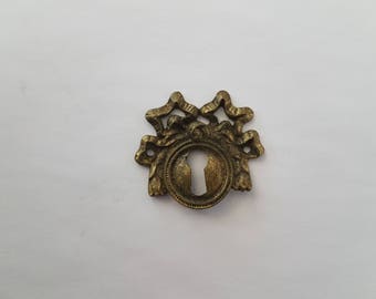 Vintage brass escutcheon | Key hole cover #A896Q2F2