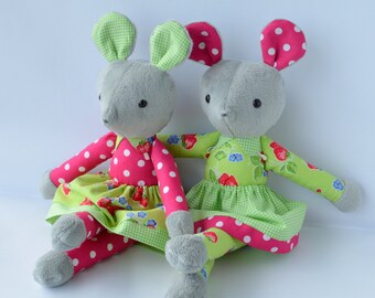 PDF sewing pattern mouse soft toy, Stuffed doll Plushie, Little 'COUNTRY MOUSE'