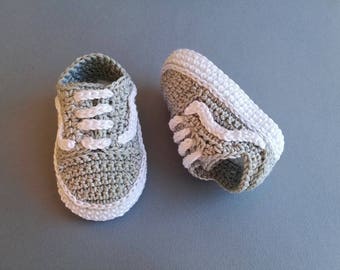 Baby crochet sneakers Vans style, old skool, baby booties, shoes