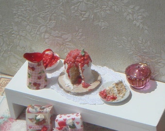 OOAK-Dollhouse cherry cake and one slice on plate. 1:12 Miniature cakes, cupcakes, macaroons, meringues, miniature pattiserie handmade.