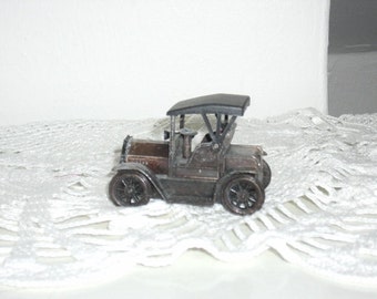 Sacapuntas de lápiz de automóviles vintage, Metal