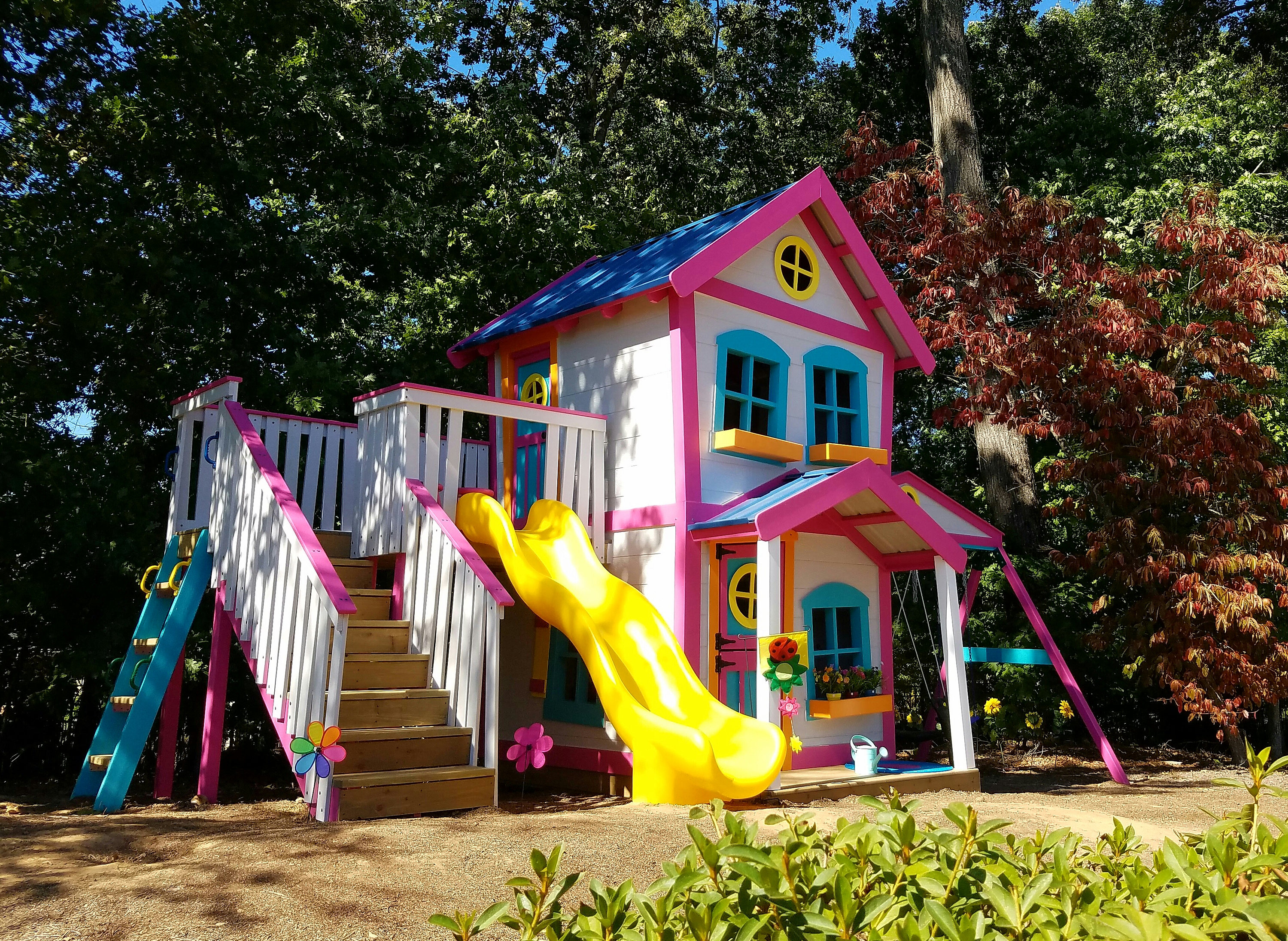 The Dollhouse Playset by Imagine That Playhouses