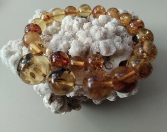 Bracelet made of natural Baltic amber. Baltic amber. Natural amber.