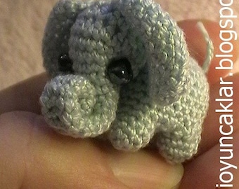 Crochet 0.8 inc Miniature Elephant