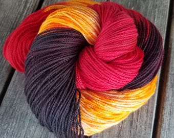 80/20 Sock Weight Hand Dyed Yarn, Tokyo Shrine, Varigated, Red Black Gold Yarn, Fingering Weight, Superwash Wool Nylon Blend