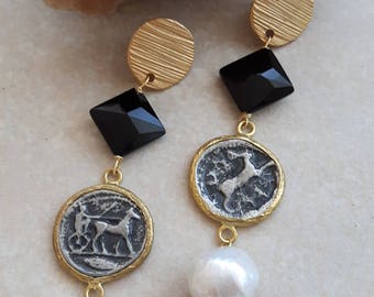 White Baroque pearl earrings, coins, onyx and brass