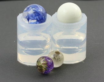 A transparent silicone mold for jewellery DIY, 2 pieces a sphere of 16 mm diameter.