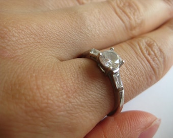 Ati Vintage Sterling silver Clear Gemstone Ring size 8