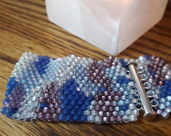 Freestyle peyote beaded bracelet