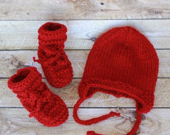 Baby beanie with earflaps + Baby bootie combo