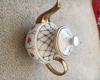Vintage Arthur Wood Teapot