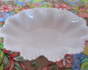 Westmoreland Milk Glass Beaded Edge Nappy Dish