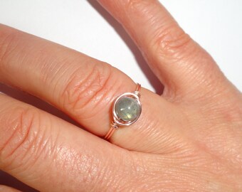 Labradorite ring, Rose gold wire wrapped labradorite ring, Gemstone ring, Rose gold labradorite ring
