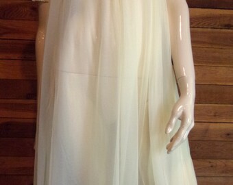 Vintage Lingerie 1950s VAN RAALTE Yellow Double Chiffon Petite Peignoir or Robe
