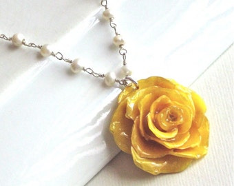 Real Yellow Rose Necklace - Real Flower Jewelry, Preserved Jewelry, Floral Jewelry, Pearl Necklace, Nature Jewelry