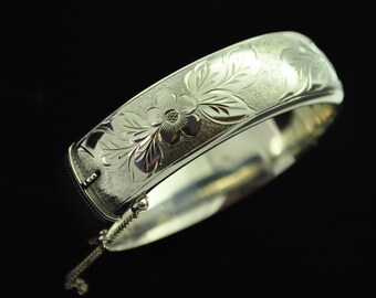 Heavy 1966 Vintage 925 Sterling Silver Half Engraved Bangle Bracelet
