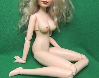 Custom Doll on Obitsu Body, Doll Only.