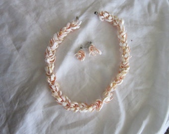 Vintage Retro Matching Pink Shell Necklace & Pierced Earrings Set