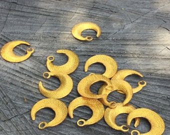 Vintage Brass Crescent Moon Charms - 24 Pieces - #222